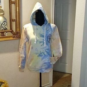 3/$25 Pastel Tie dye Banff Canada Hoodie Size Medium